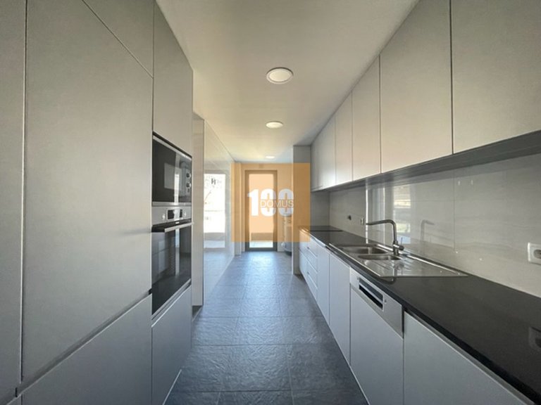 Apartment for Sale in Cedofeita, Santo Ildefonso, Sé, Miragaia, São Nicolau E Vitória, Porto 13