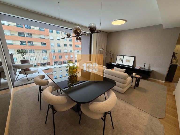 Apartment for Sale in São Pedro Da Afurada, Porto 4