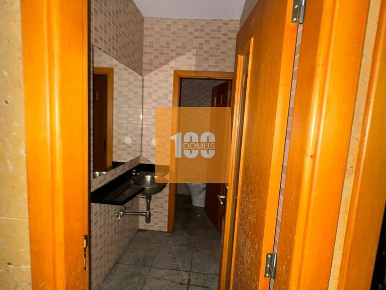 Commercial for Sale in Mafamude, Porto 6