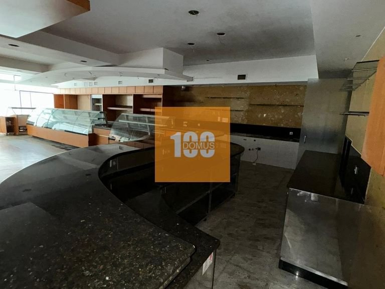 Commercial for Sale in Mafamude, Porto 9