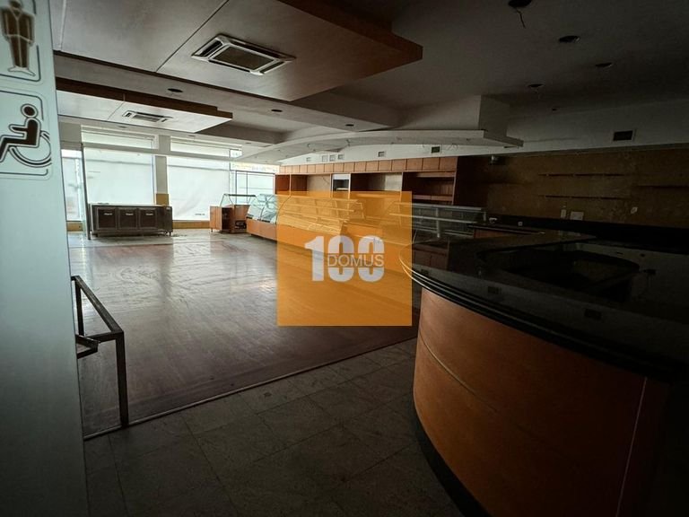 Commercial for Sale in Mafamude, Porto 13