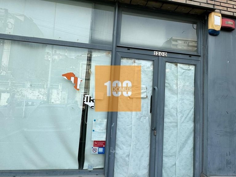 Commercial for Sale in Mafamude, Porto 20