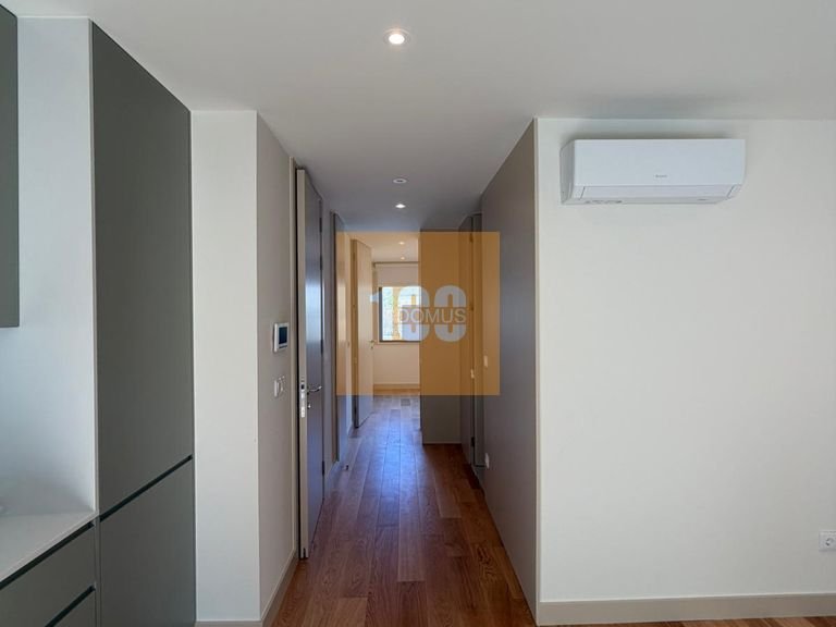 Apartment for Sale in Cedofeita, Santo Ildefonso, Sé, Miragaia, São Nicolau E Vitória, Porto 5