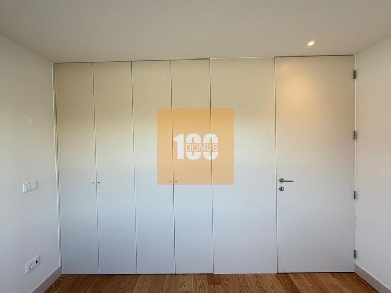 Apartment for Sale in Cedofeita, Santo Ildefonso, Sé, Miragaia, São Nicolau E Vitória, Porto 7