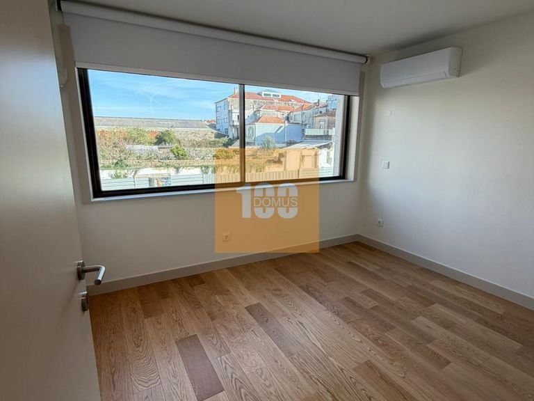 Apartment for Sale in Cedofeita, Santo Ildefonso, Sé, Miragaia, São Nicolau E Vitória, Porto 9
