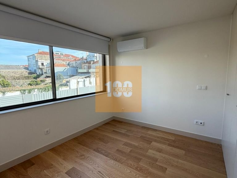 Apartment for Sale in Cedofeita, Santo Ildefonso, Sé, Miragaia, São Nicolau E Vitória, Porto 10