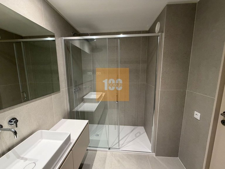Apartment for Sale in Cedofeita, Santo Ildefonso, Sé, Miragaia, São Nicolau E Vitória, Porto 12