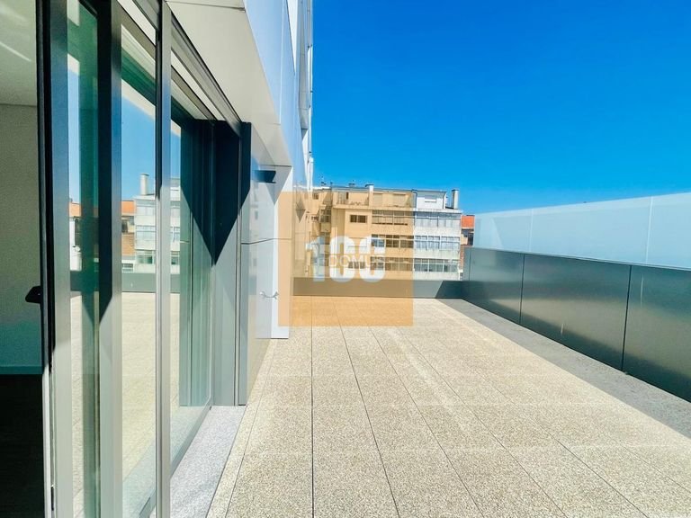 Apartment for Sale in Cedofeita, Santo Ildefonso, Sé, Miragaia, São Nicolau E Vitória, Porto 1