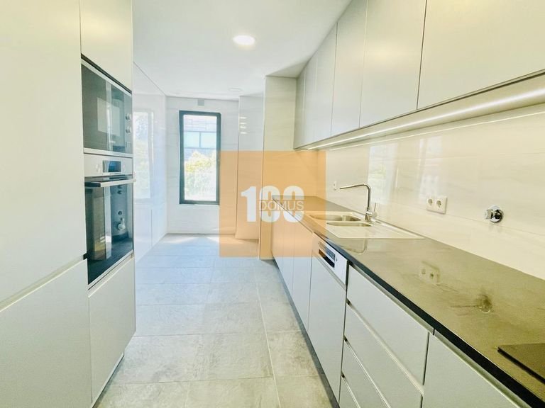 Apartment for Sale in Cedofeita, Santo Ildefonso, Sé, Miragaia, São Nicolau E Vitória, Porto 5