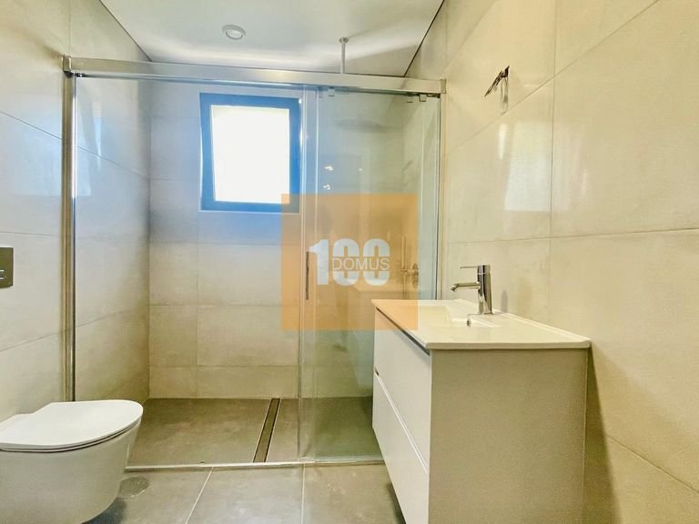 Apartment for Sale in Cedofeita, Santo Ildefonso, Sé, Miragaia, São Nicolau E Vitória, Porto 8