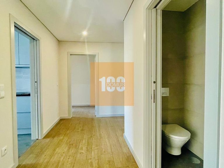Apartment for Sale in Cedofeita, Santo Ildefonso, Sé, Miragaia, São Nicolau E Vitória, Porto 14
