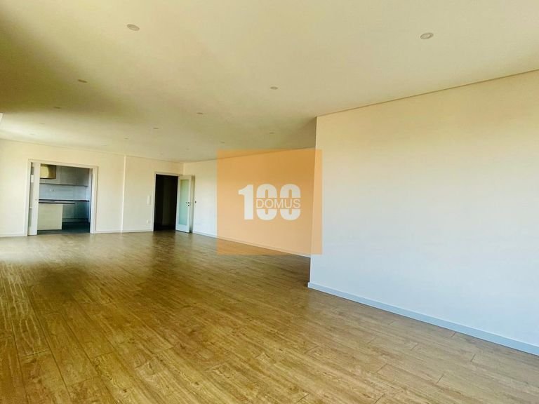 Apartment for Sale in Cedofeita, Santo Ildefonso, Sé, Miragaia, São Nicolau E Vitória, Porto 9