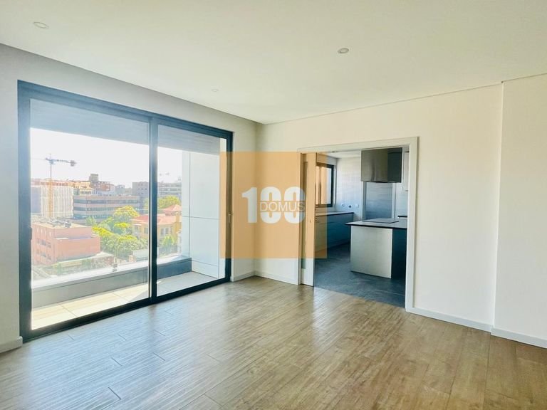 Apartment for Sale in Cedofeita, Santo Ildefonso, Sé, Miragaia, São Nicolau E Vitória, Porto 11