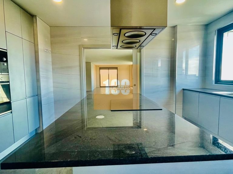 Apartment for Sale in Cedofeita, Santo Ildefonso, Sé, Miragaia, São Nicolau E Vitória, Porto 13