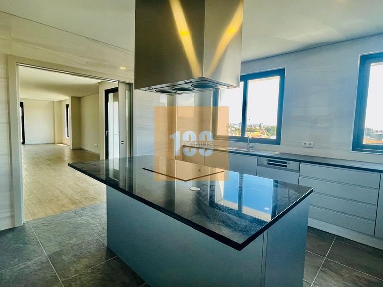 Apartment for Sale in Cedofeita, Santo Ildefonso, Sé, Miragaia, São Nicolau E Vitória, Porto 14