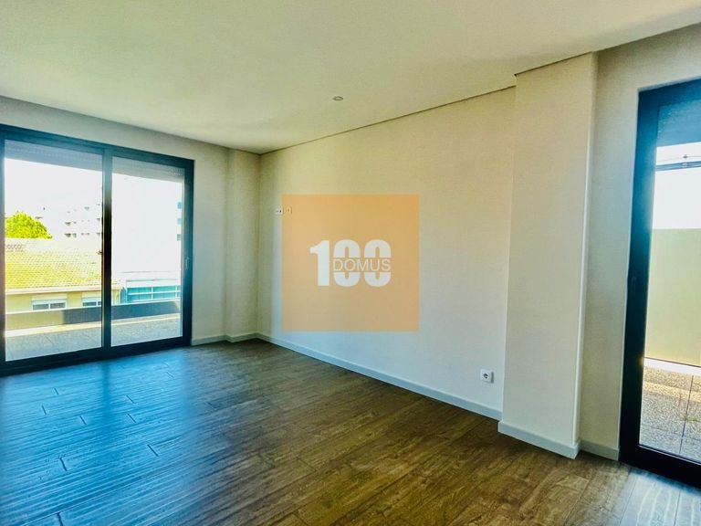 Apartment for Sale in Cedofeita, Santo Ildefonso, Sé, Miragaia, São Nicolau E Vitória, Porto 17