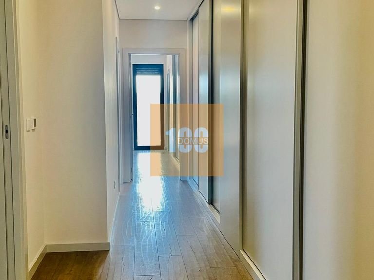 Apartment for Sale in Cedofeita, Santo Ildefonso, Sé, Miragaia, São Nicolau E Vitória, Porto 23