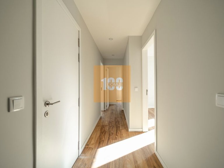 Apartment for Sale in Cedofeita, Santo Ildefonso, Sé, Miragaia, São Nicolau E Vitória, Porto 25