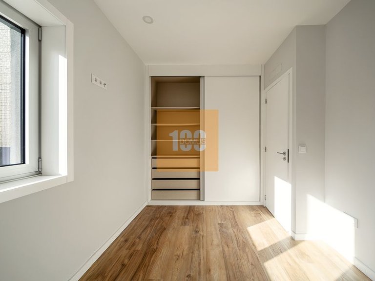 Apartment for Sale in Cedofeita, Santo Ildefonso, Sé, Miragaia, São Nicolau E Vitória, Porto 29
