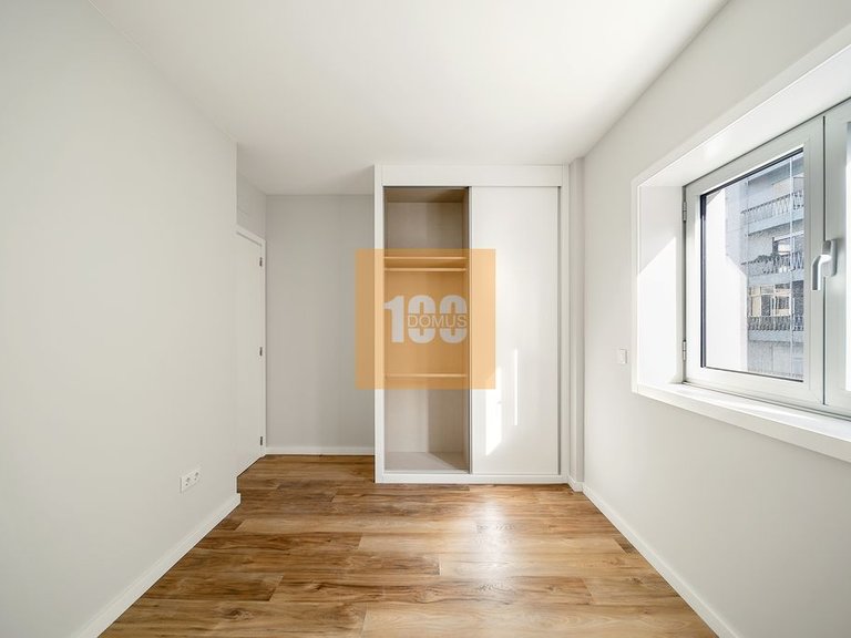 Apartment for Sale in Cedofeita, Santo Ildefonso, Sé, Miragaia, São Nicolau E Vitória, Porto 31