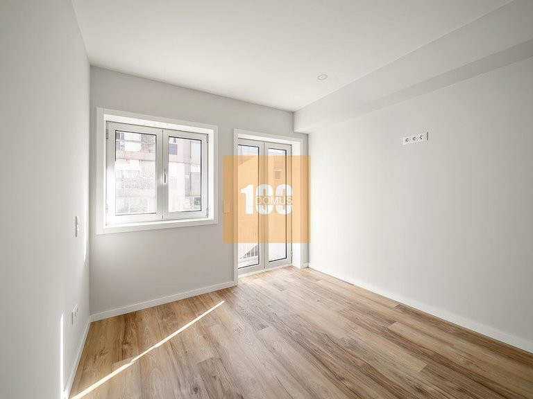 Apartment for Sale in Cedofeita, Santo Ildefonso, Sé, Miragaia, São Nicolau E Vitória, Porto 35