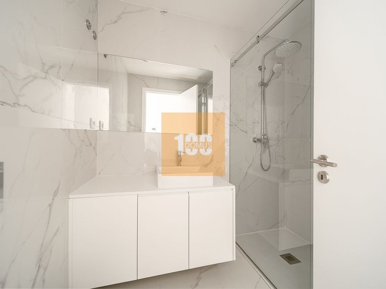 Apartment for Sale in Cedofeita, Santo Ildefonso, Sé, Miragaia, São Nicolau E Vitória, Porto 40