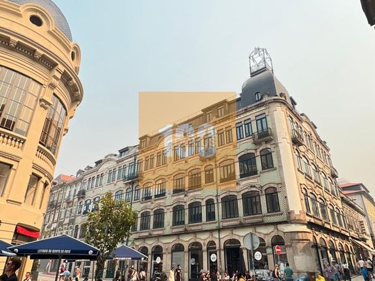 Commercial for Sale in Cedofeita, Santo Ildefonso, Sé, Miragaia, São Nicolau E Vitória, Porto 10