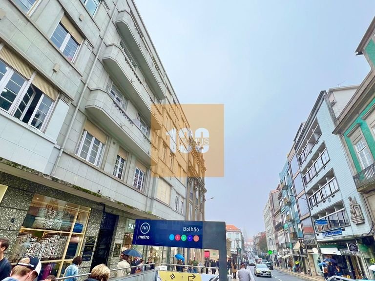 Commercial for Sale in Cedofeita, Santo Ildefonso, Sé, Miragaia, São Nicolau E Vitória, Porto 11