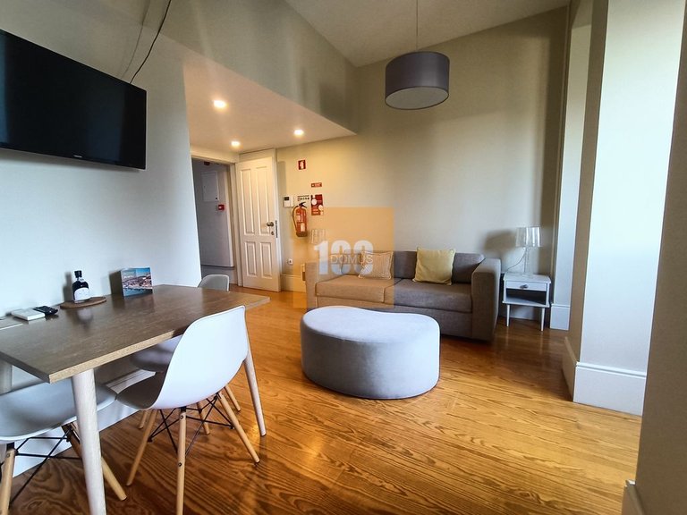 Apartment for Sale in Cedofeita, Santo Ildefonso, Sé, Miragaia, São Nicolau E Vitória, Porto 1