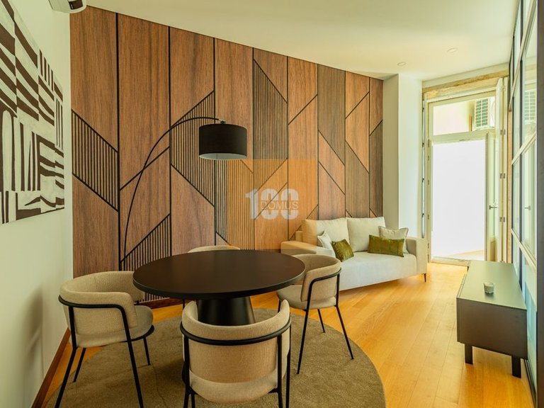 Apartment for Sale in Cedofeita, Santo Ildefonso, Sé, Miragaia, São Nicolau E Vitória, Porto 1