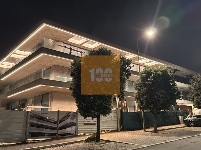 Apartment for Sale in Canidelo, Porto 4