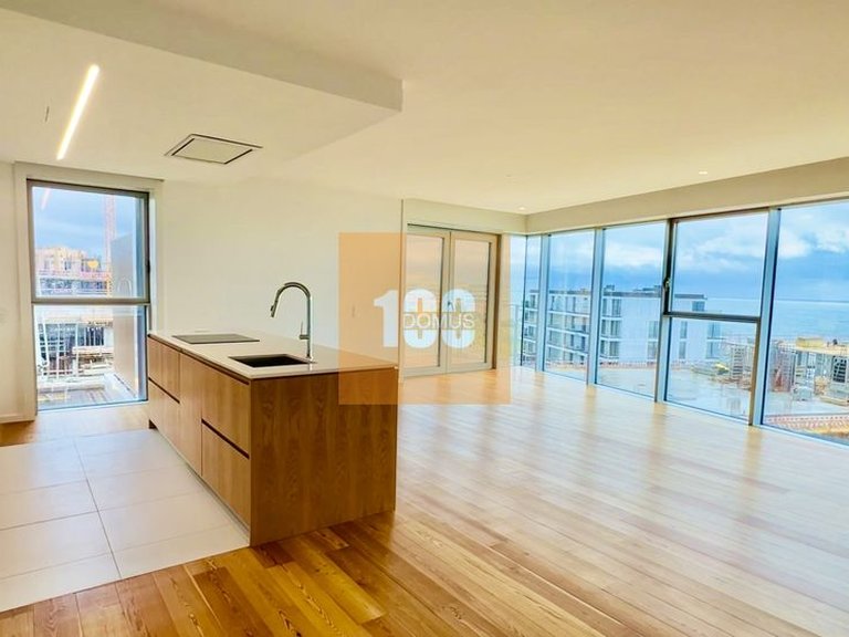 Apartment for Sale in Canidelo, Porto 1