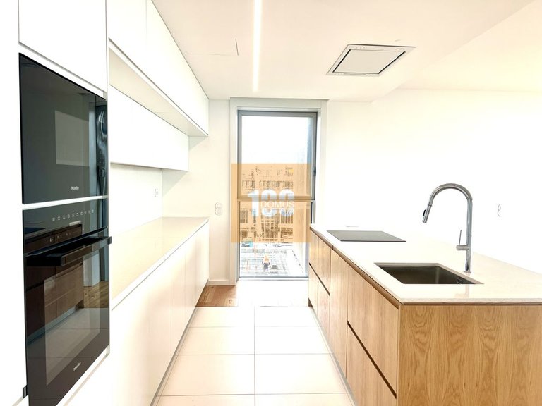 Apartment for Sale in Canidelo, Porto 10