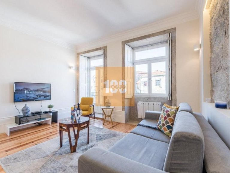Apartment for Sale in Cedofeita, Santo Ildefonso, Sé, Miragaia, São Nicolau E Vitória, Porto 2