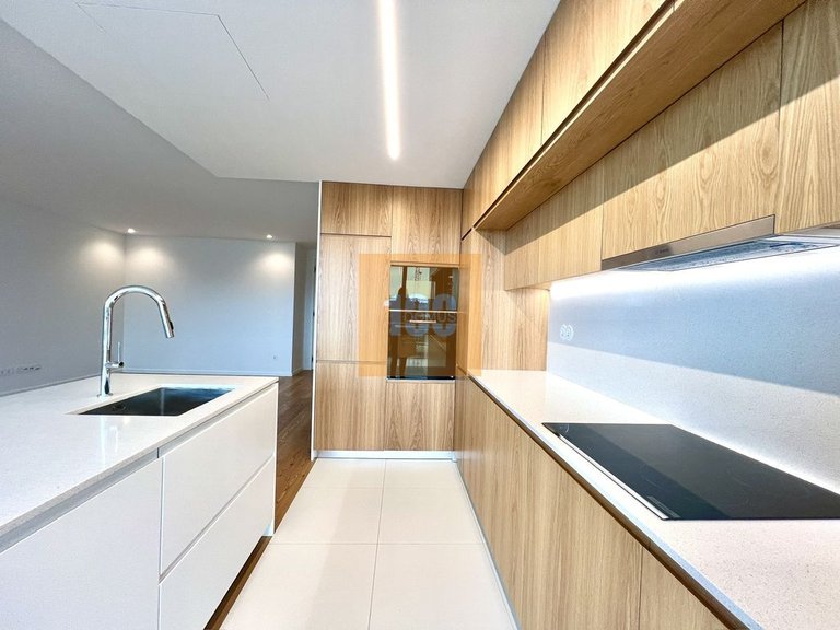 Apartment for Sale in Canidelo, Porto 7