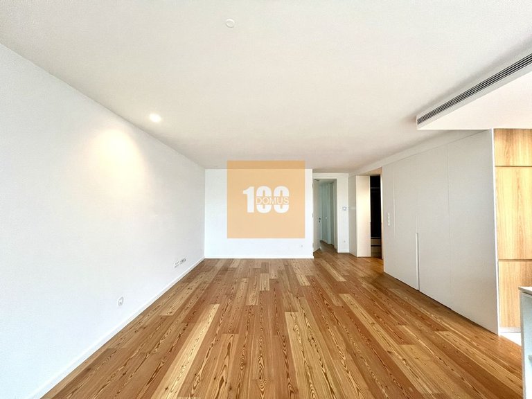 Apartment for Sale in Canidelo, Porto 3