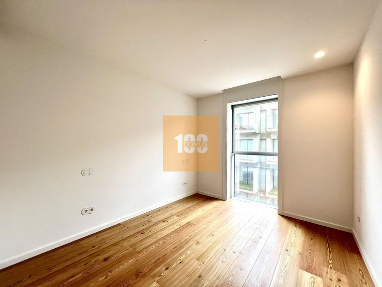 Apartment for Sale in Canidelo, Porto 17