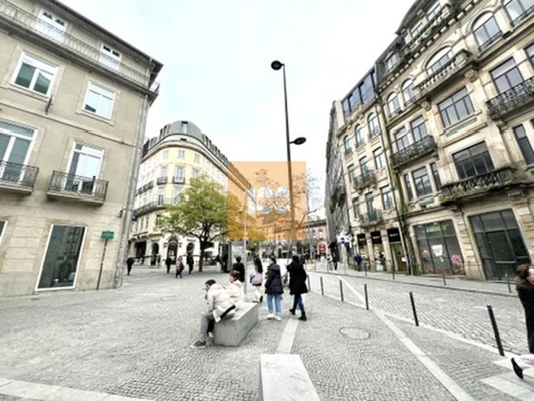 Apartment for Sale in Cedofeita, Santo Ildefonso, Sé, Miragaia, São Nicolau E Vitória, Porto 16