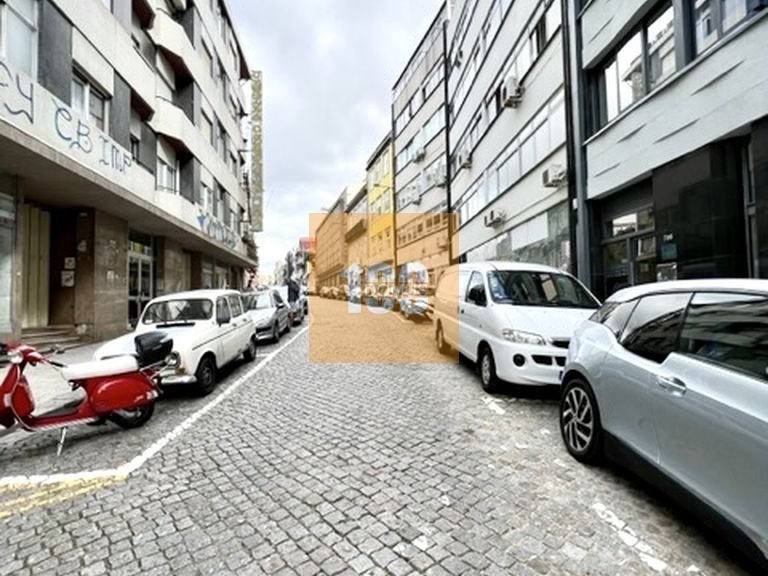 Apartment for Sale in Cedofeita, Santo Ildefonso, Sé, Miragaia, São Nicolau E Vitória, Porto 20