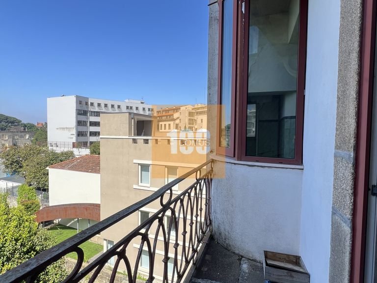 Apartment for Sale in Cedofeita, Santo Ildefonso, Sé, Miragaia, São Nicolau E Vitória, Porto 25