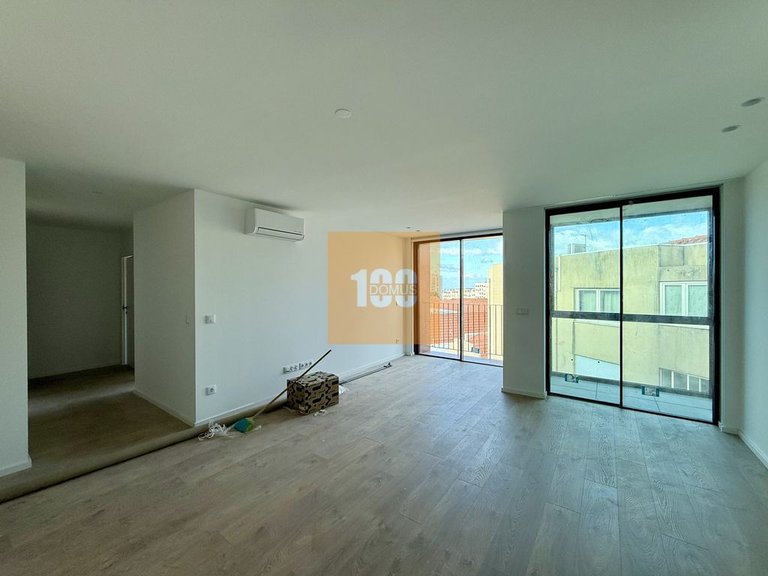 Apartment for Sale in Cedofeita, Santo Ildefonso, Sé, Miragaia, São Nicolau E Vitória, Porto 6