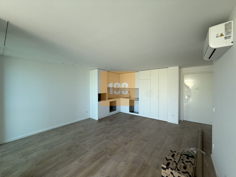 Apartment for Sale in Cedofeita, Santo Ildefonso, Sé, Miragaia, São Nicolau E Vitória, Porto 8