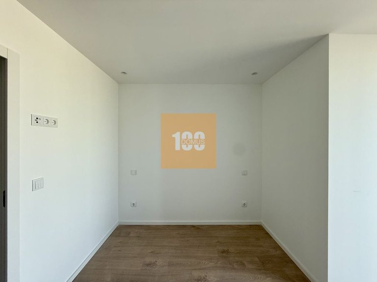 Apartment for Sale in Cedofeita, Santo Ildefonso, Sé, Miragaia, São Nicolau E Vitória, Porto 15