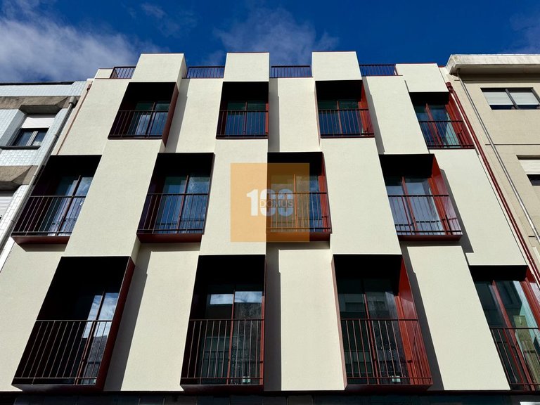 Apartment for Sale in Cedofeita, Santo Ildefonso, Sé, Miragaia, São Nicolau E Vitória, Porto 1