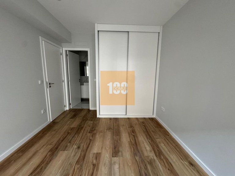 Apartment for Sale in Cedofeita, Santo Ildefonso, Sé, Miragaia, São Nicolau E Vitória, Porto 16