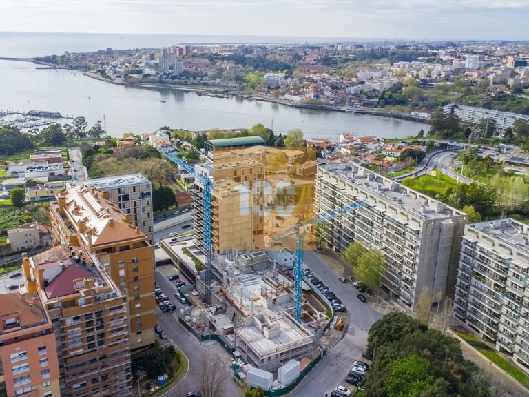 Apartment for Sale in São Pedro Da Afurada, Porto 35