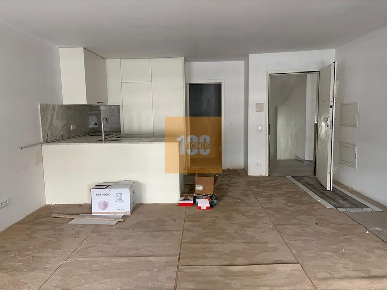 Apartment for Sale in Lordelo Do Ouro E Massarelos, Porto 12