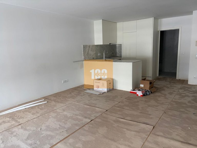 Apartment for Sale in Lordelo Do Ouro E Massarelos, Porto 14