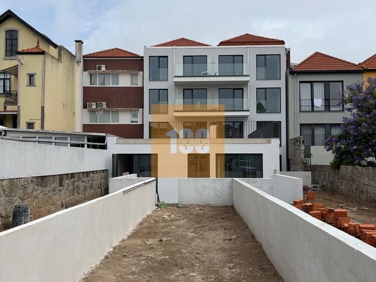 Apartment for Sale in Lordelo Do Ouro E Massarelos, Porto 20