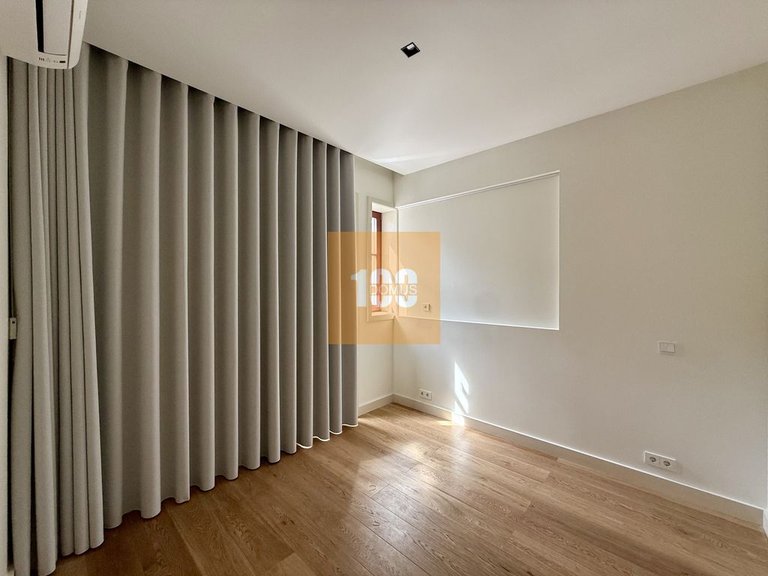 Apartment for Sale in Cedofeita, Santo Ildefonso, Sé, Miragaia, São Nicolau E Vitória, Porto 7